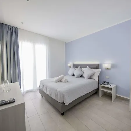 Ossuna Bay Boutique Hotel 3*