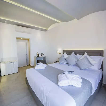 Ossuna Bay Boutique 3*