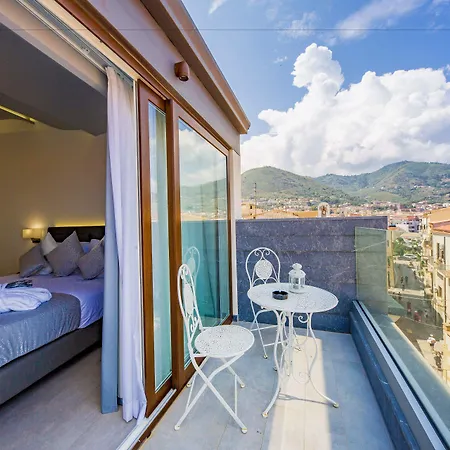 فندق Ossuna Bay Boutique تْشيفالو