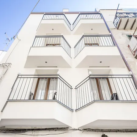 Ossuna Bay Boutique تْشيفالو