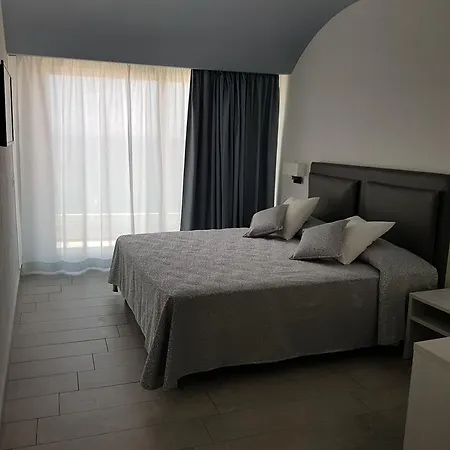 Ossuna Bay Boutique