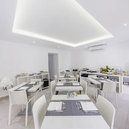 Hotel Ossuna Bay 3*